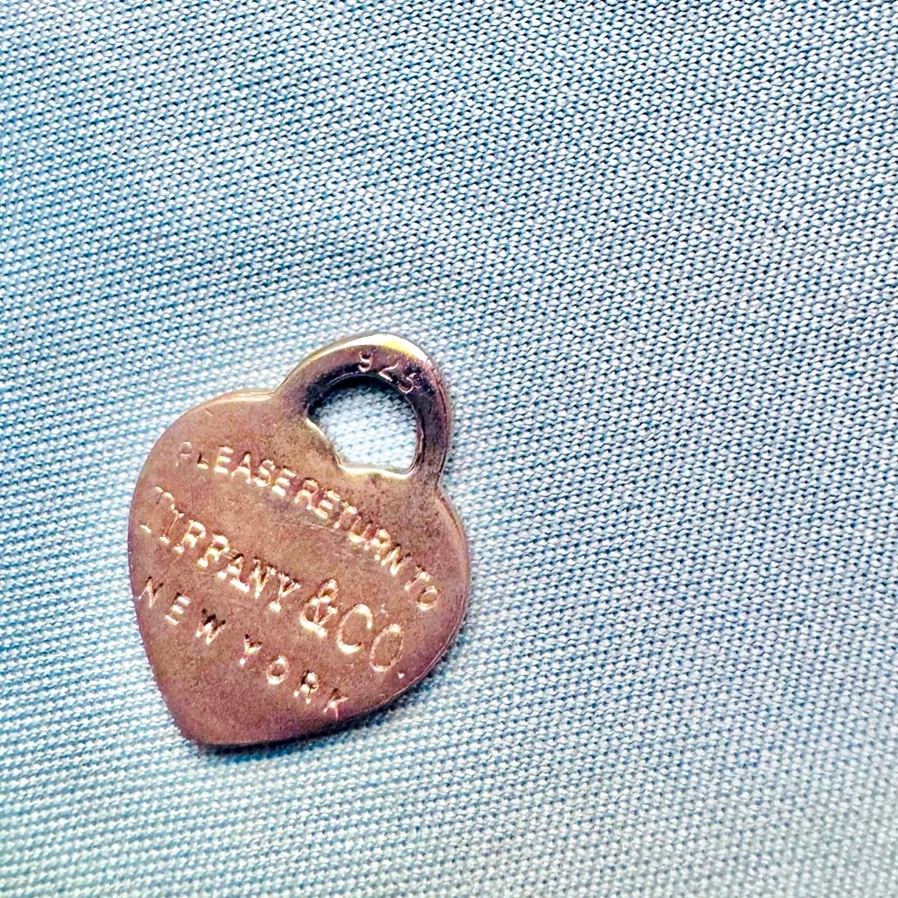 Tiffany & Co. Silver Heart Tag pendant authentic. - Picture 8 of 8